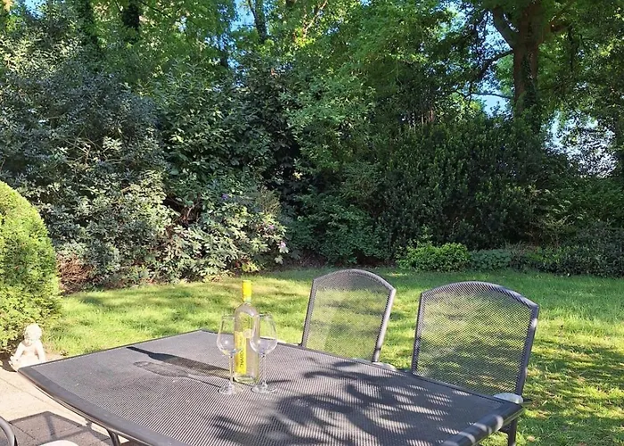 Holiday home Bosnest De Specht, Knus Boshuisje Met Privetuin In Nabij Veluwepark Otterlo