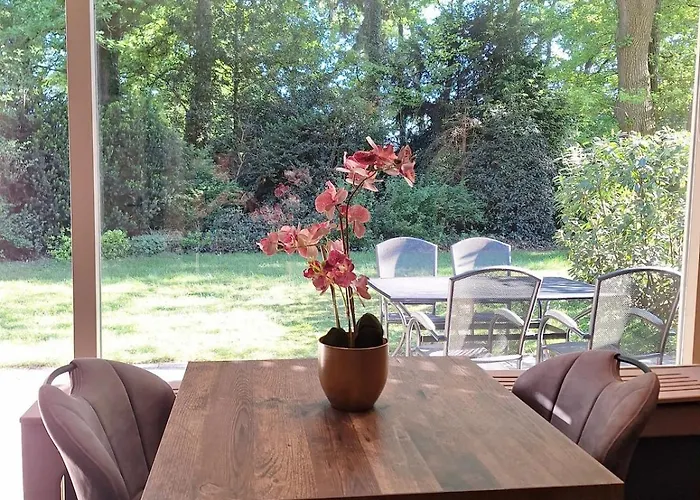 Bosnest De Specht, Knus Boshuisje Met Privetuin In Nabij Veluwepark